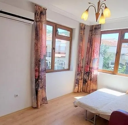 Lovely With Sea View * سفيتي فلاس